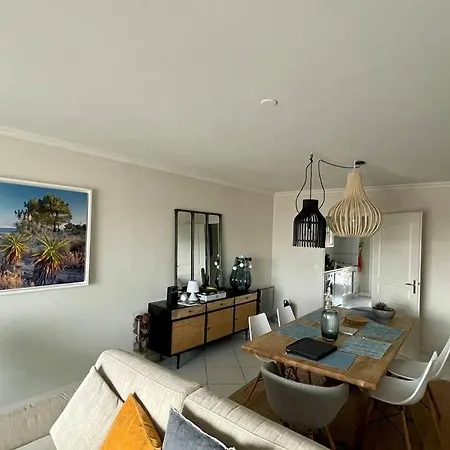 In Arcachon, Near The Arcachón